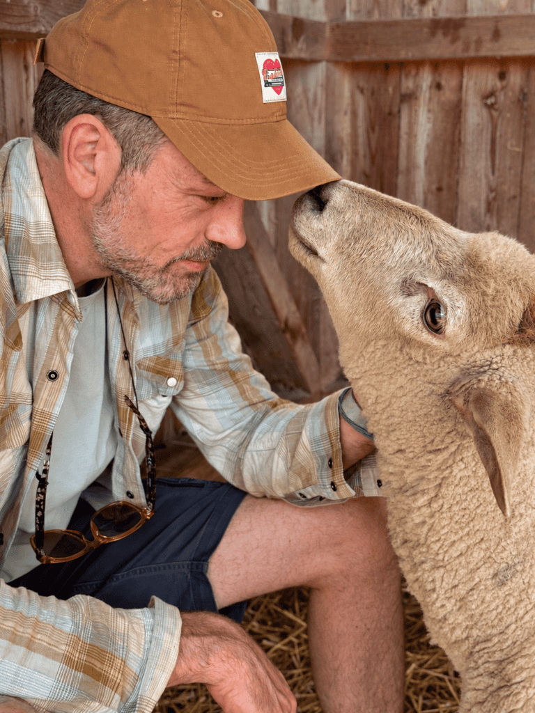 Victor und sein Schaf